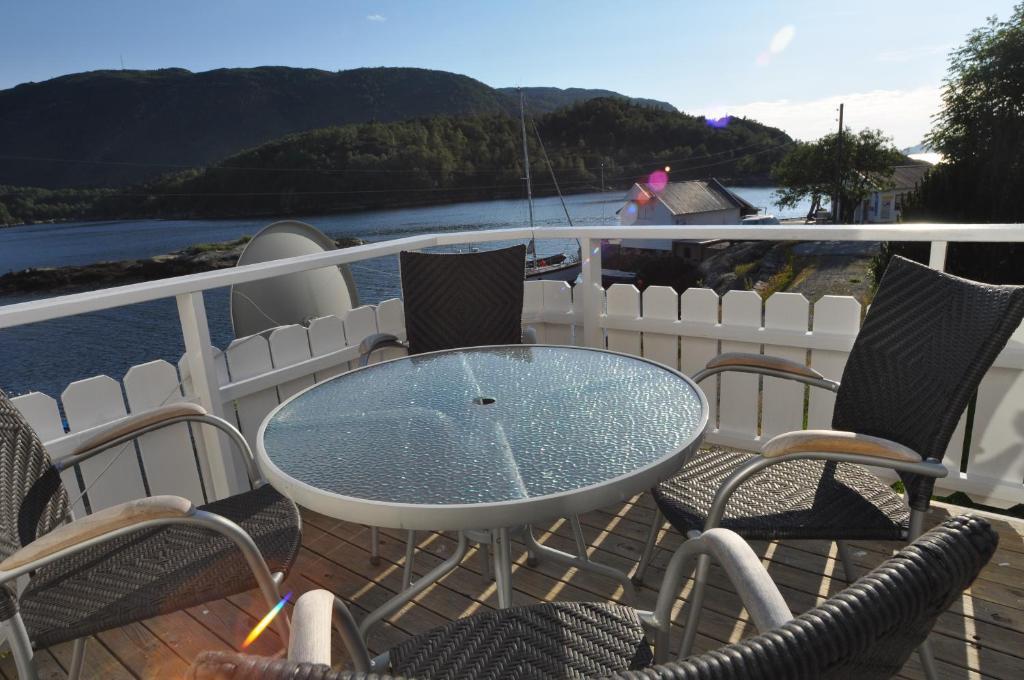 Dalsøyra Gulen Dive Resort מראה חיצוני תמונה